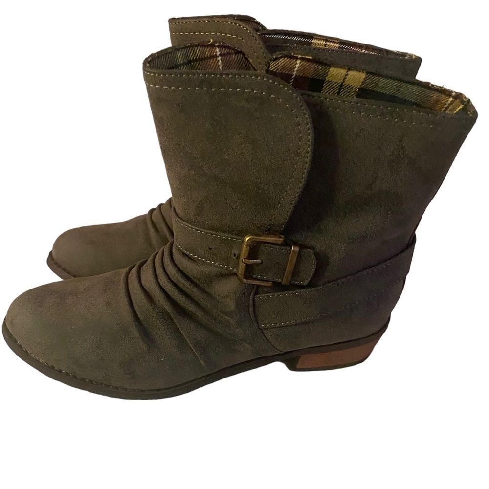 💕NEW💕 Dirty Laundry Boots